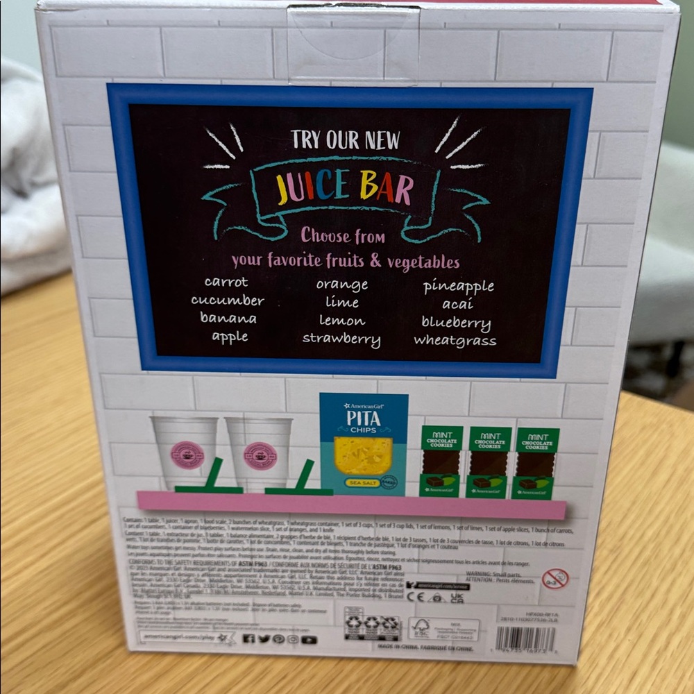 American Girl Truly Me Juice Bar Set with Blue and Red Accents NIB - Picture 4 of 4